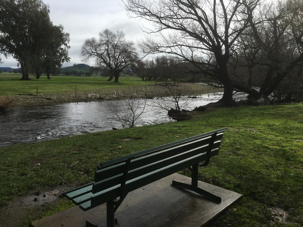 Colac Colac Caravan Park Corryong Esterno foto